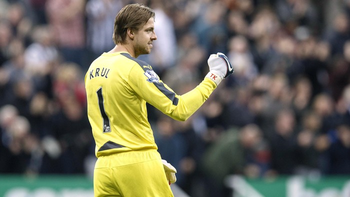 Ajax Pinjam Tim Krul