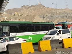 Rawan Kecelakaan, Hati-hati dan Gunakan Underpass Saat Menyeberang di Makkah
