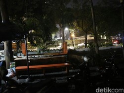 Markas Pewarta Foto Indonesia di Bundaran HI Dibongkar Satpol PP