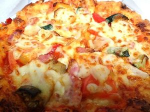 Pizza Hut Jepang Berkolaborasi dengan Pusat Kebugaran Bikin Pizza Diet