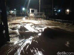 Ini Penyebab Kali Krukut Meluap dan Sebabkan Banjir Parah di Jaksel