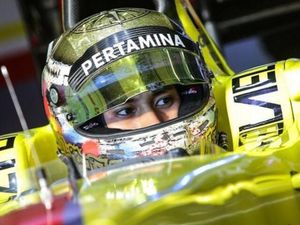 Start dari Posisi 17 di Feature Race, Sean Akan Coba Tebus di Balapan