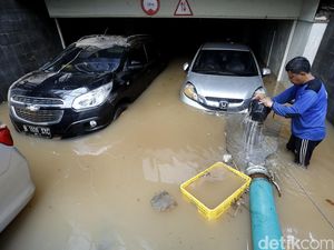 Air di Basement Kemang Square Disedot