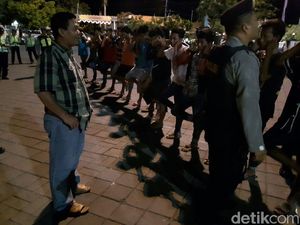 Razia Alun-alun, Polisi Demak Amankan Anak-anak Mabuk