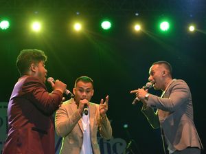 Sederet Musisi Lokal Sukses Ramaikan Jazz Traffic Festival 2016 Hari Pertama Sederet Musisi Lokal Sukses Ramaikan Jazz Traffic Festival 2016 Hari Pertama