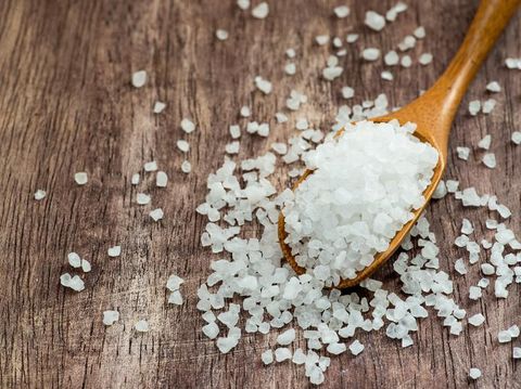 Waktu Paling Pas Menabur Garam ke Masakan agar Lebih Nikmat