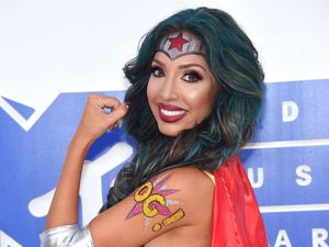 Ada Wonder Woman Hadir di Karpet Merah MTV VMA 2016 Ada Wonder Woman Hadir di Karpet Merah MTV VMA 2016