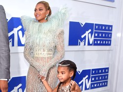 Cerita Winnie Mischka Aoki Rancang Gaun untuk Putri Beyonce