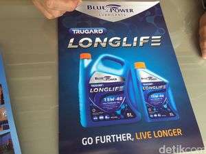 Blue Power, Oli Buatan Blue Bird