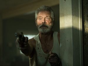 Raup Pendapatan Fantastis, Horor Dont Breathe Puncaki Box Office