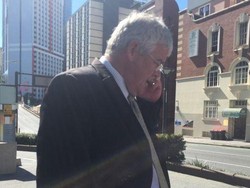 Mendaratkan Heli di Taman Brisbane, Pengusaha ini Didenda Rp 10 Juta