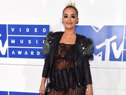 Foto: 5 Selebriti dengan Busana Terburuk di MTV Video Music Awards 2016