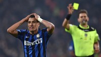 Murillo melejit bersama Las Palmas, lalu direkrut Inter Milan. Dia bermain dua musim di Serie A bareng Inter, tampil 65 kali dengan torehan tiga gol. (Foto: Valerio Pennicino/Getty Images)