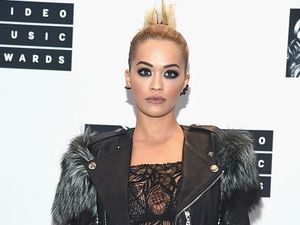 Foto: 6 Selebriti dengan Makeup Dramatis di Karpet Merah MTV VMA 2016 Foto: 6 Selebriti dengan Makeup Dramatis di Karpet Merah MTV VMA 2016