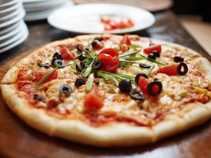 Awalnya Pizza Diciptakan untuk Menghormati Seorang Ratu