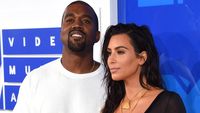 Pernikahan Dikabarkan Bermasalah, Kanye dan Kim K Lakukan Konseling