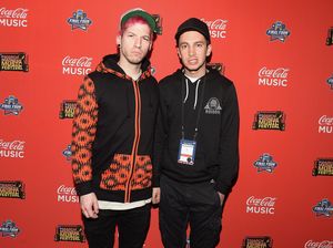 Waduh, Drum Twenty One Pilots Dicuri Fans di Manchester Waduh, Drum Twenty One Pilots Dicuri Fans di Manchester