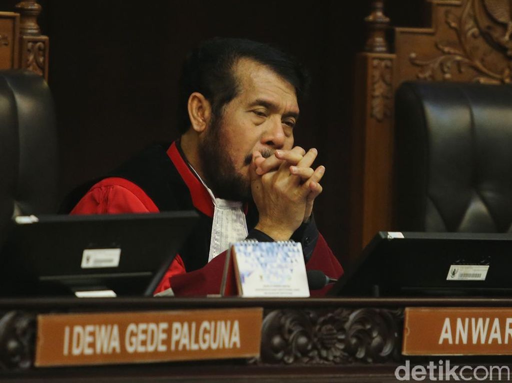 Sakit, Ketua MK Anwar Usman Absen Sidang Gugatan Pileg Sakit, Ketua MK Anwar Usman Absen Sidang Gugatan Pileg