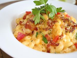 Yummy! Mac and Cheese yang Gurih Hangat Ada di 5 Restoran Ini