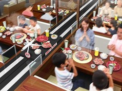 Wouw! Di Resto Ini Yakiniku Disajikan dalam Kecepatan Tinggi Bak Pesawat Jet