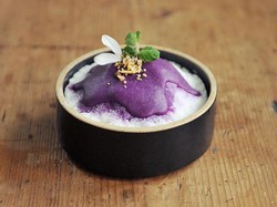 Kafe Ini Punya Ragam Dessert Cantik dan Sehat Berbahan Ubi Ungu