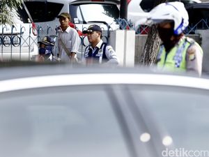 Ganjil-Genap di Bundaran Senayan, Sejumlah Kendaraan Diputar Balik