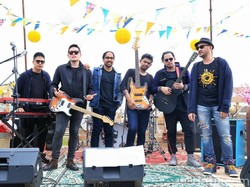 Libatkan Fans, Alexa Syuting Vidio Klip Brighter As One di Rooftop