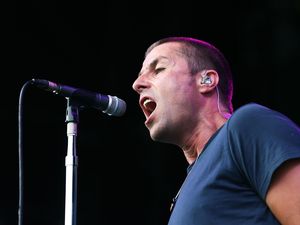 Hore! Album Liam Gallagher Selesai Dibuat Hore! Album Liam Gallagher Selesai Dibuat