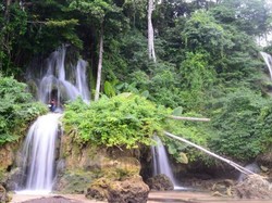 Camping Seru di Dekat Air Terjun Bahoumumpa, Morowali