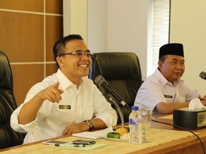 Alasan Bupati Anas Pilih Pariwisata untuk Mengubah Banyuwangi Alasan Bupati Anas Pilih Pariwisata untuk Mengubah Banyuwangi