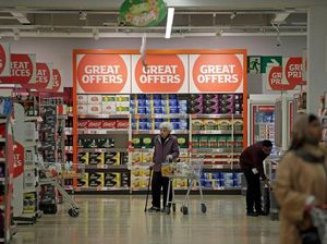 Di Supermarket Ini Penyandang Disabilitas Bisa Belanja dengan Mudah dan Nyaman