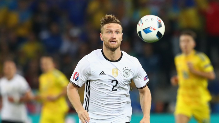 Bermain untuk Timnas Jerman Jadi Ajang Timba Ilmu Buat Mustafi