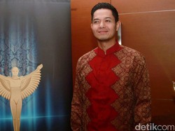 Bantah Kajiannya Eksklusif, Dude Harlino Cs Gelar Tablig Akbar untuk Umum