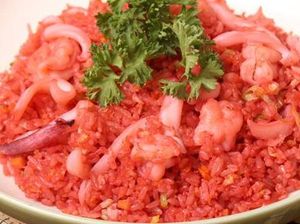Bikin Laper! Jajan Nasi Goreng Merah dan Coto Makassar Mantul Bikin Laper! Jajan Nasi Goreng Merah dan Coto Makassar Mantul
