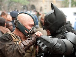 The Dark Knight Rises Jadi Simbol Sosok Batman Tak Terganti