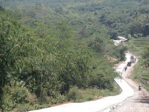 Ini Alasan Bupati Dedi Membangun Jalan 67 KM di Lingkar Barat Purwakarta