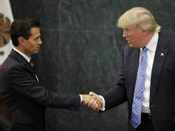 Kontroversi Warnai Kunjungan Mendadak Donald Trump ke Meksiko