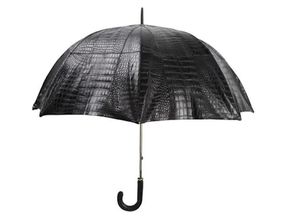 Payung Berwarna Hitam Ini Dijual Rp 664 Juta