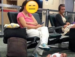 Foto Traveler Taruh Bayi di Lantai Bandara Picu Kontroversi di Medsos