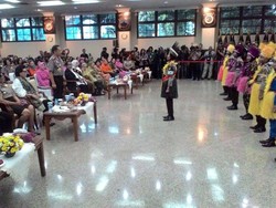 Hormat Graak! Polisi Cilik Pamer Kebolehan di Depan Jenderal Tito