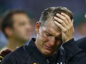 Tangisan Perpisahan Schweinsteiger