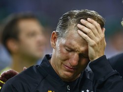 Tangisan Perpisahan Schweinsteiger