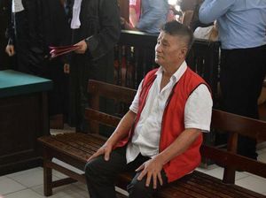 Pemerhati Satwa Singky Soewadji Jalani Sidang Perdana Pemerhati Satwa Singky Soewadji Jalani Sidang Perdana