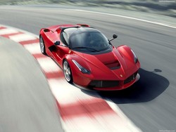 Bantu Korban Gempa, Ferrari Tambah 1 Unit Produksi LaFerrari yang Akan Dilelang