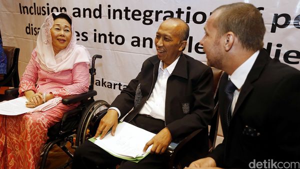 Sinta Nuriyah Wahid Hadiri Diskusi Penyandang Disabilitas