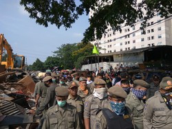 Penggusuran Rawajati, Wali Kota Jaksel: 4 Satpol PP dan 4 Warga Terluka