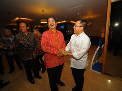 Inovatif Meski Dana Terbatas, Bupati Anas Diganjar Award Tokoh Inspirasional