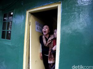 Mobil Diderek, Ratna Sarumpaet Berencana Somasi Dishub Mobil Diderek, Ratna Sarumpaet Berencana Somasi Dishub