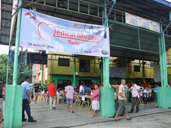 Diaspora Indonesia Beri Bantuan Medis ke Warga Miskin Manila Filipina