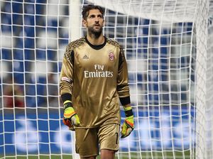 Tinggalkan Milan, Diego Lopez Gabung Espanyol